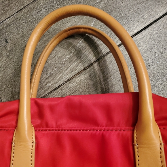 Tory Burch Red Crossbody Drawstring Nylon Tote - Picture 4 of 11